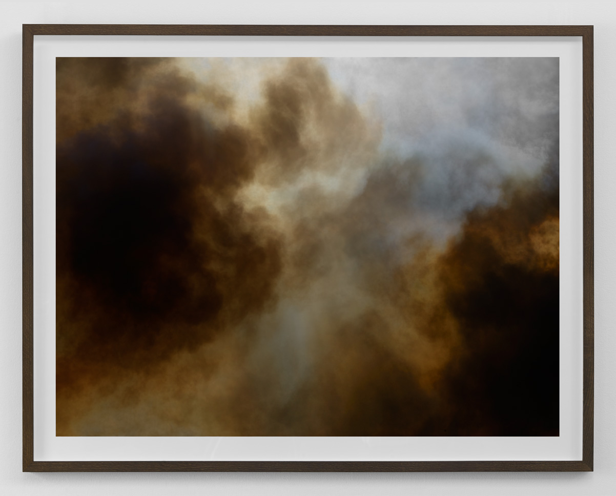 Abstrakt fotokunst af ild røg og skyer af fotograf Kenneth Rimm